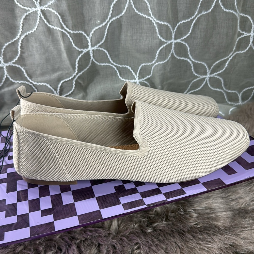 (A2) Me too flat shoes with soft and flexible upper, size 11 w, for women - Picture 5 of 10
